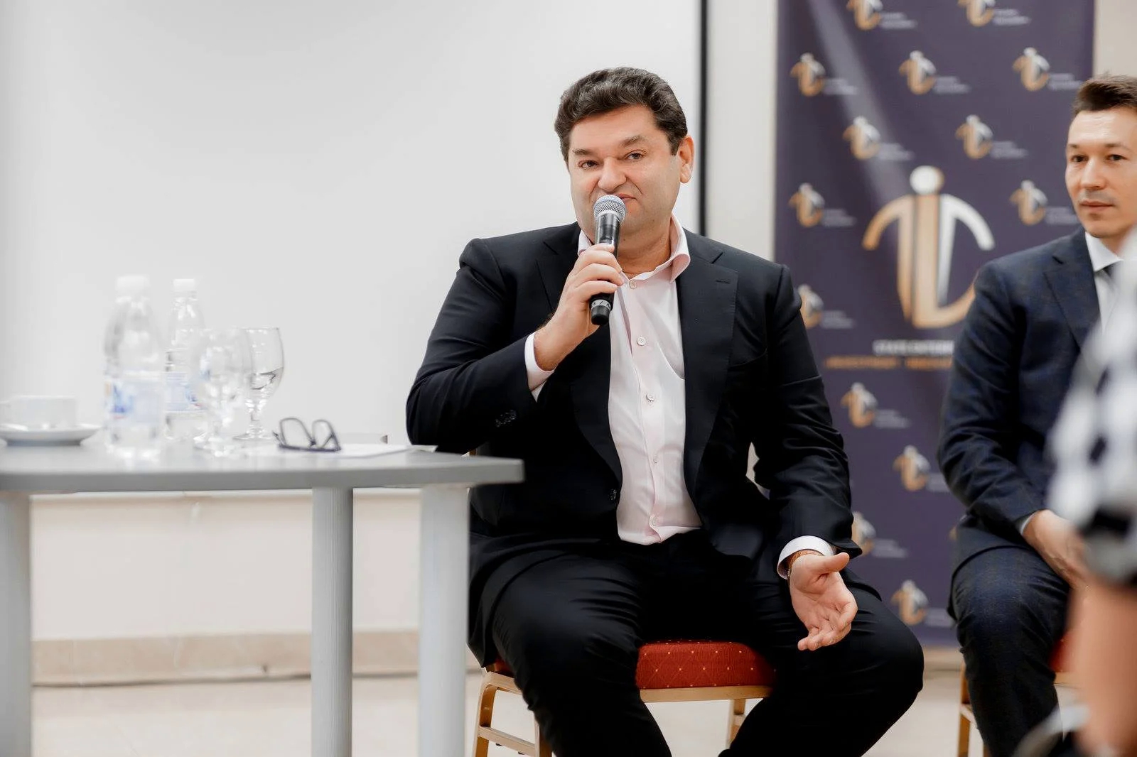 Вадим Єрмолаєв: РФ знищила мій літак ракетним ударом і вкрала техніки на 23 млн євро